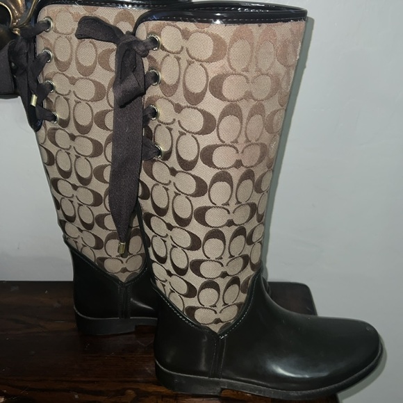 Coach Tristee Signature Logo Lace-Up Rain Boots Size 8 Excellent Condition. - Picture 9 of 13
